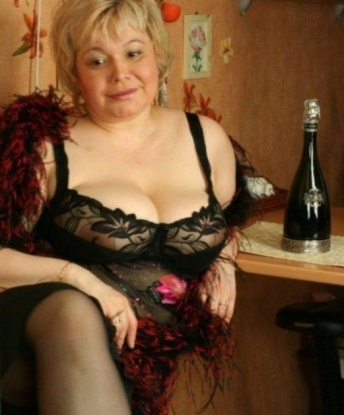 У меня есть множество возможностей, чтобы сделать нашу встречу незабываемой и полной удовольствия. 💋
✨ Мои услуги включают классический и эротический массаж, глубокий минет, фетиш, ролевые игры и многое другое. Я всегда стараюсь угодить своим клиентам и делаю все возможное, чтобы они чувствовали себя особенными. 💫
🌟 У меня есть отличные отзывы от моих довольных клиентов, которые остаются восхищены моими навыками и умением удовлетворить каждое их желание. Мои фотографии гарантируют вам, что я – настоящая и красивая. 💃
Не упускайте возможность окунуться в море наслаждения со мной, и я обещаю, что вы останетесь довольны и с нетерпением будете ждать нашей следующей встречи. 🌹✨ 8844, 52 года